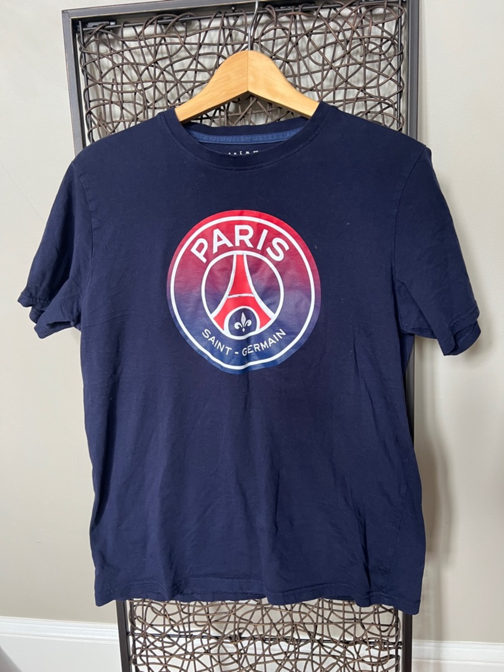 Weeplay Paris Saint-Germain Navy Tee Tshirt Red white logo Soccer Football L
